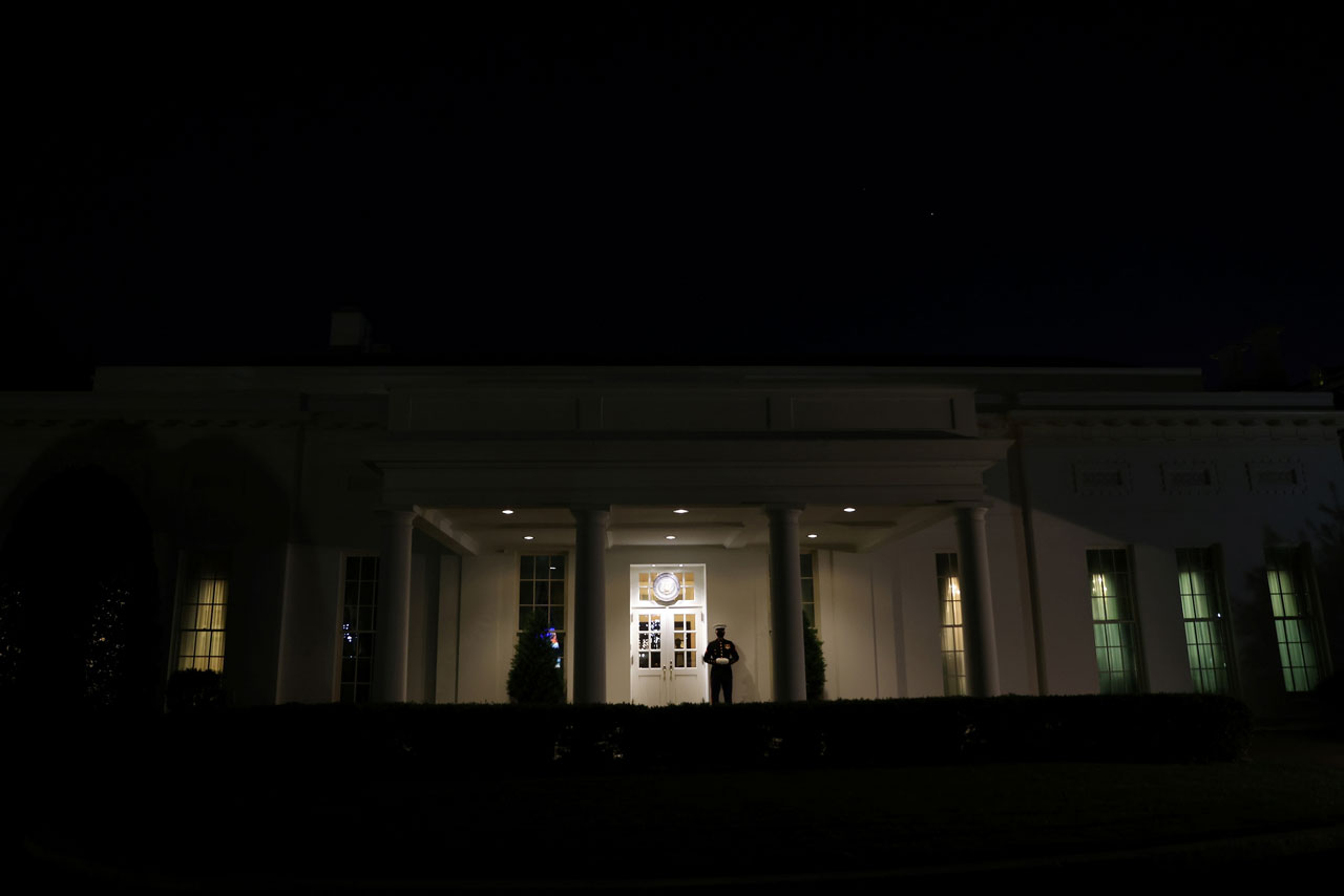 Kesibukan Masa Transisi...