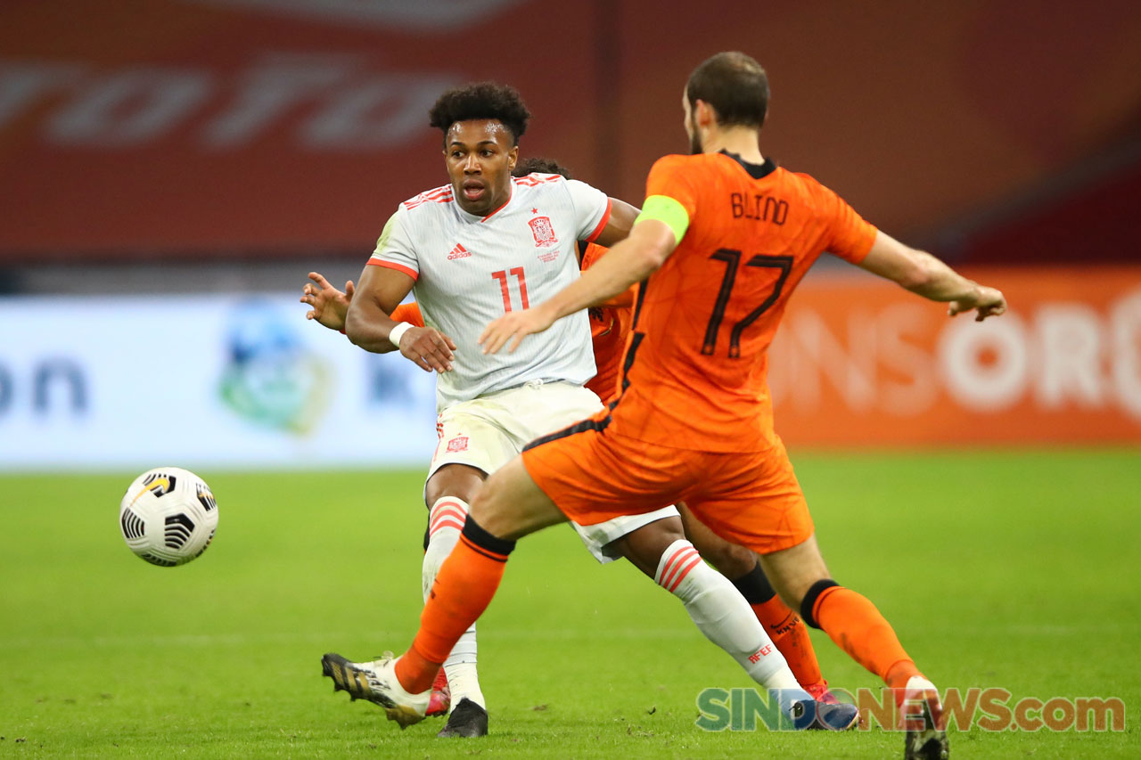 Belanda Tahan Imbang...