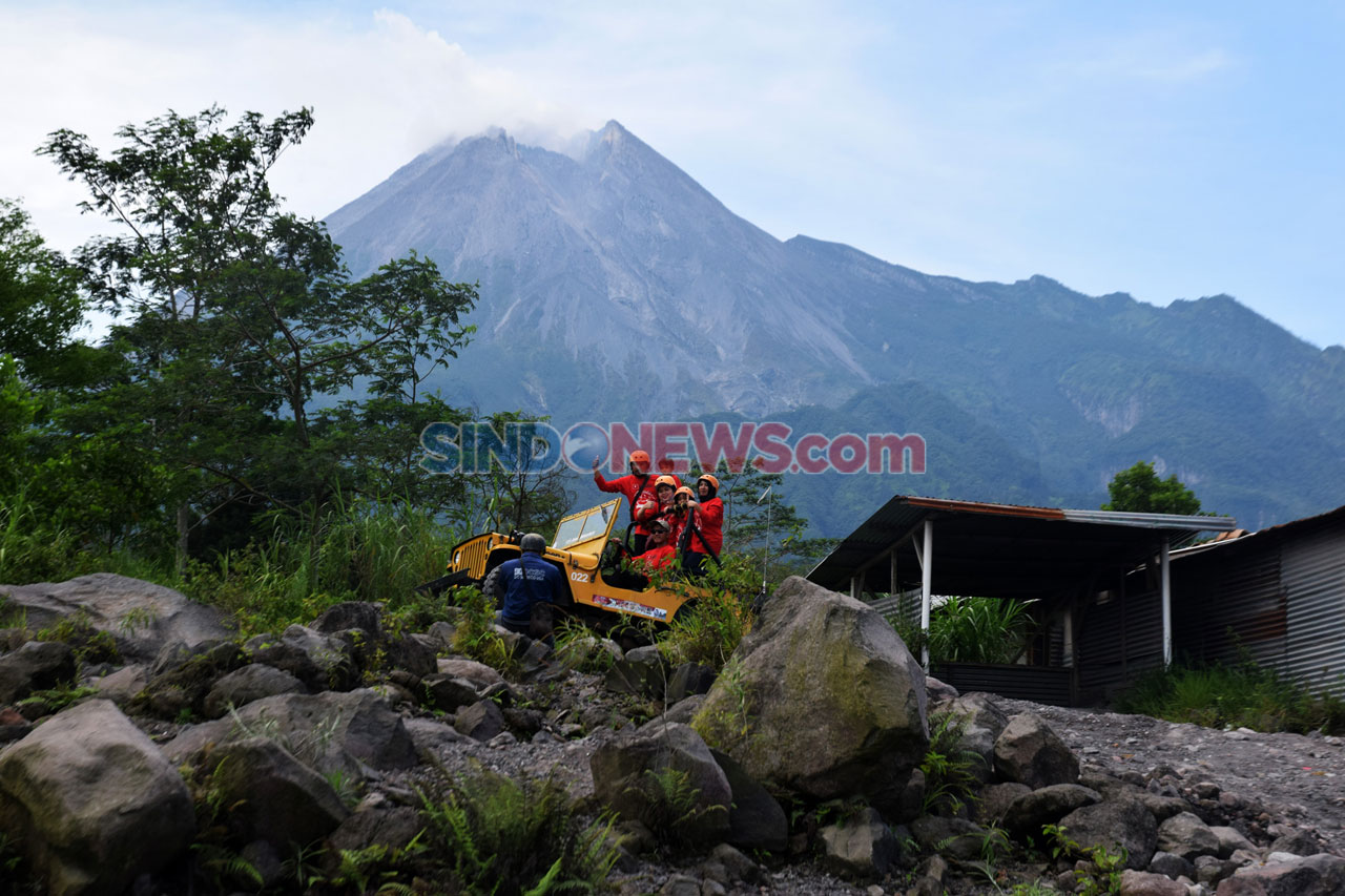 Menikmati Objek Wisata...