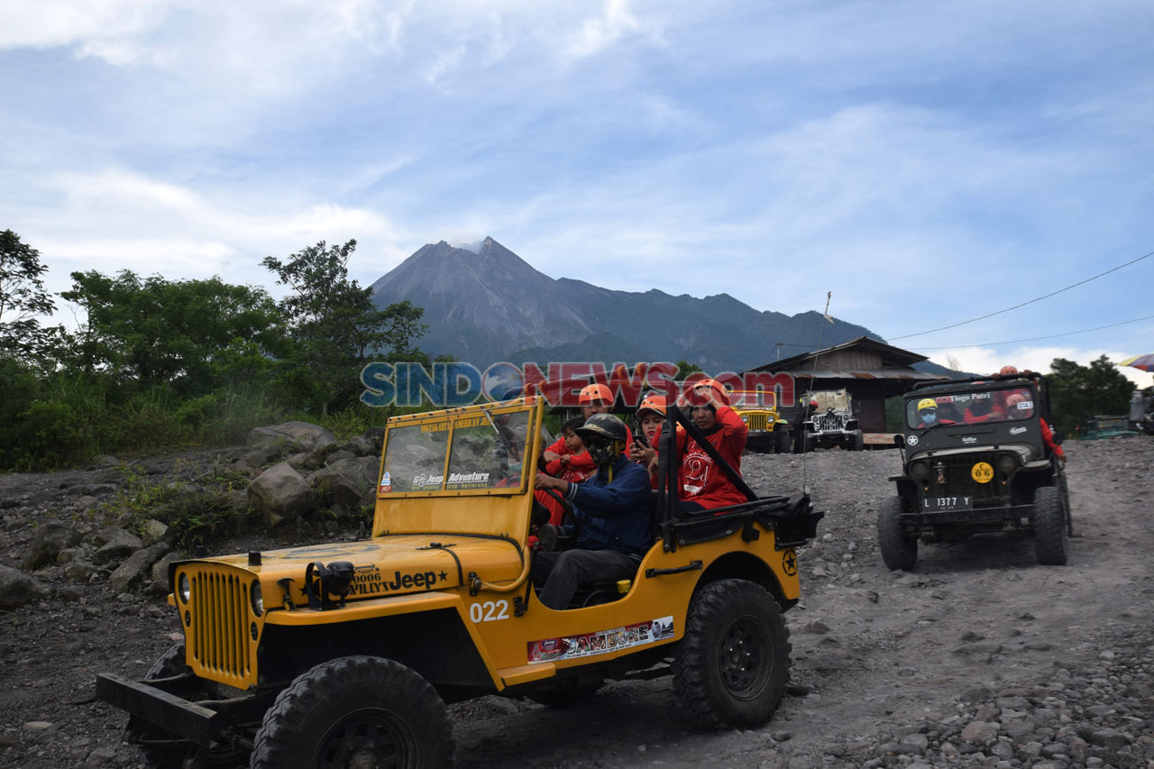 Menikmati Objek Wisata...