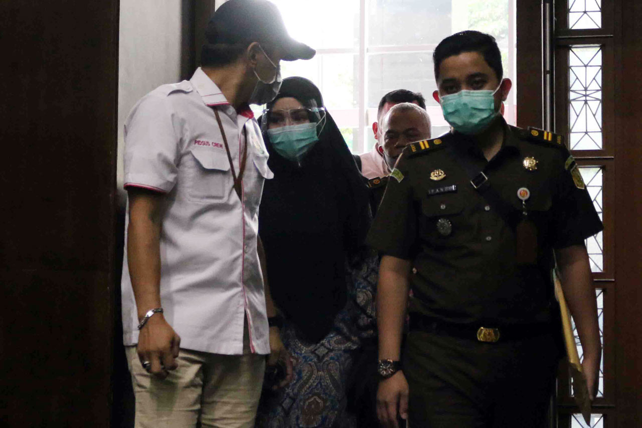 PN Jakarta Pusat Lanjutkan...