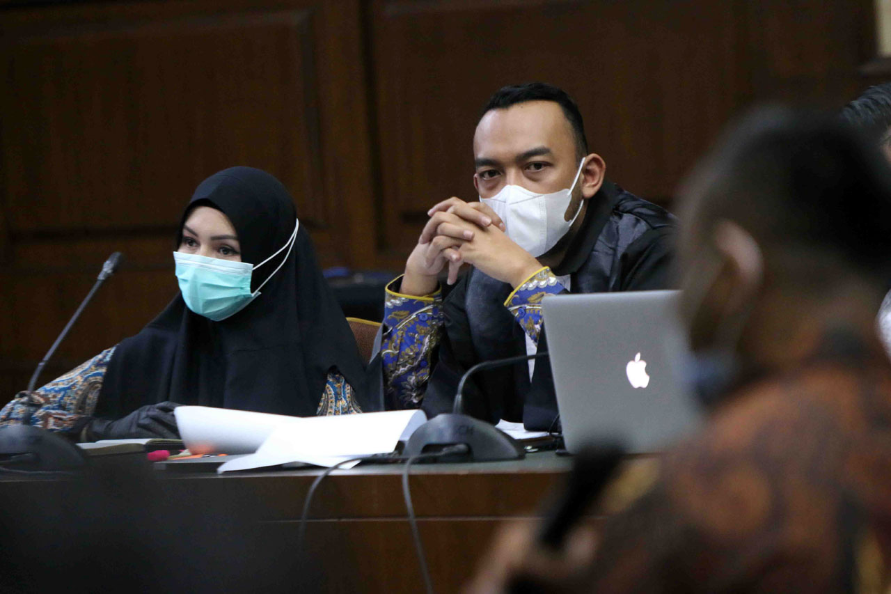 PN Jakarta Pusat Lanjutkan...