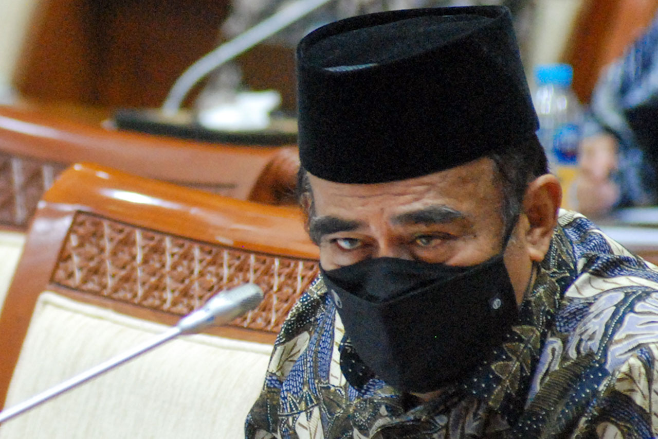 Menag Bantah Kabar Penutupan...
