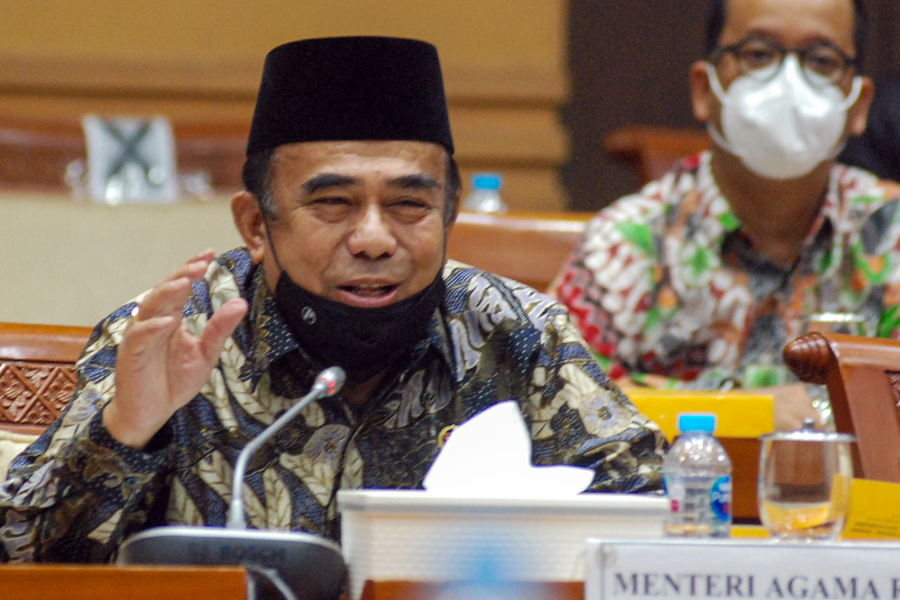 Menag Bantah Kabar Penutupan...