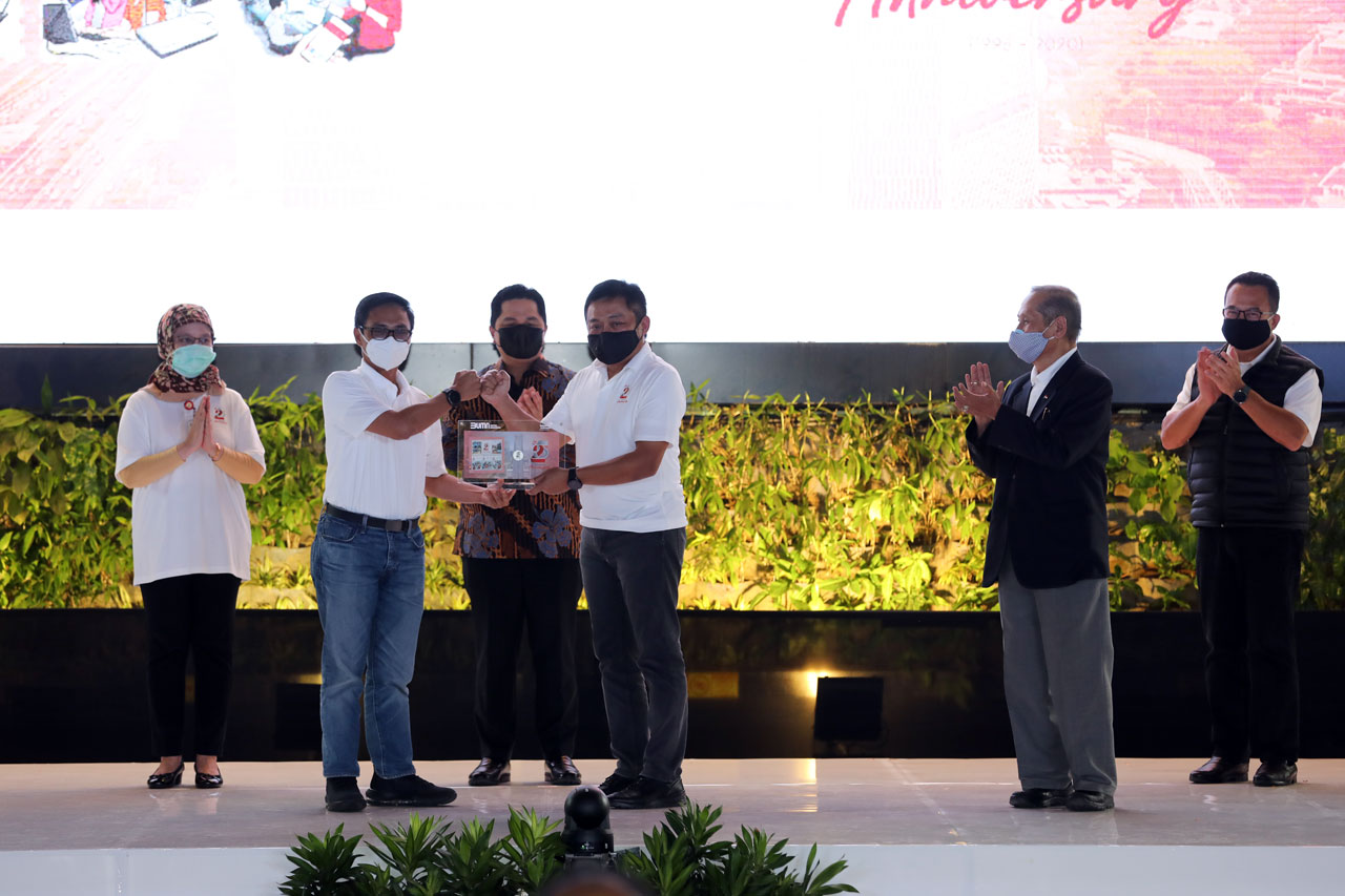 25 Tahun IPO, Telkom...