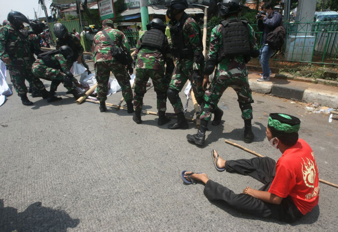 Perintah Pangdam Jaya,...