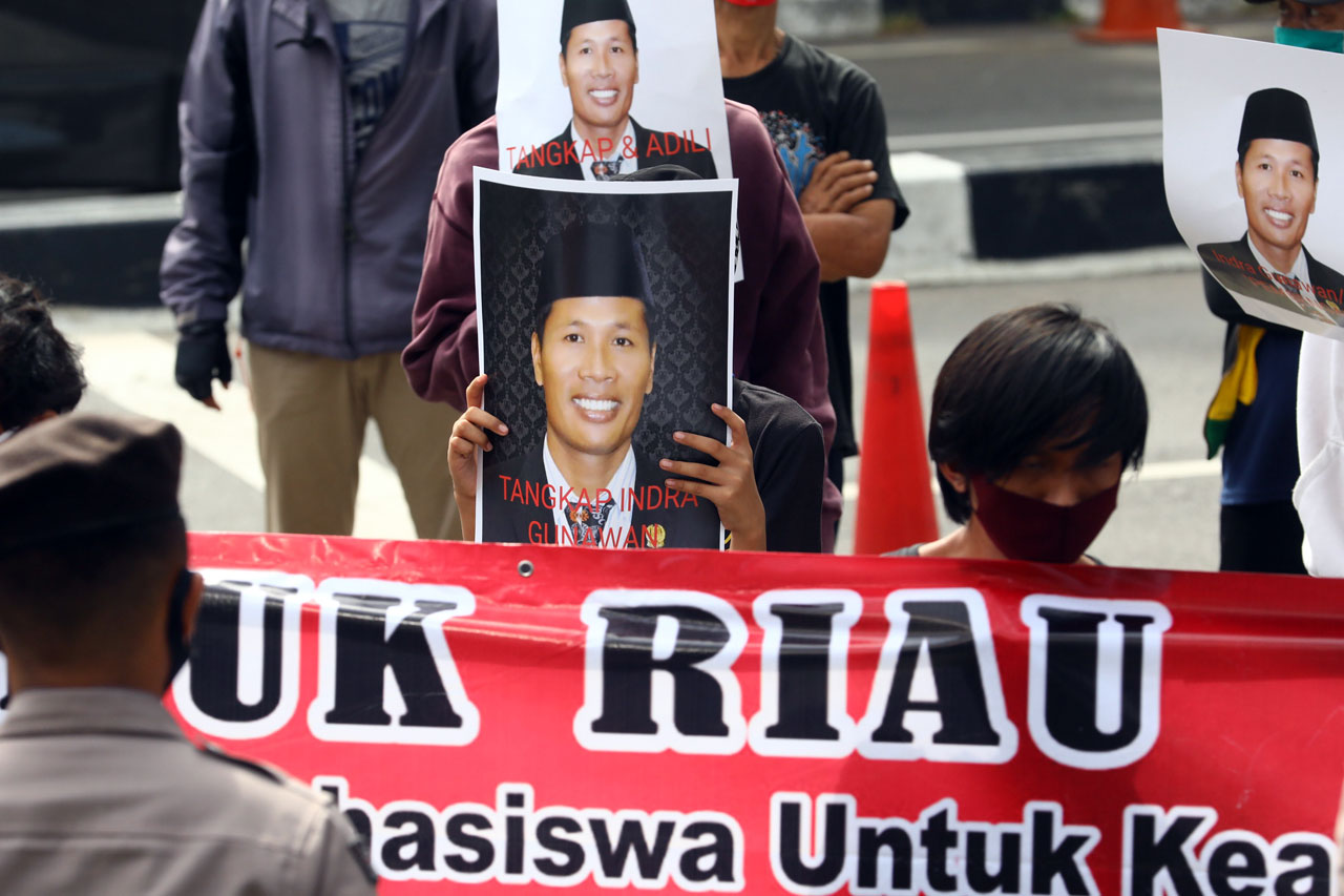 Aktivis AMUK Riau Desak...
