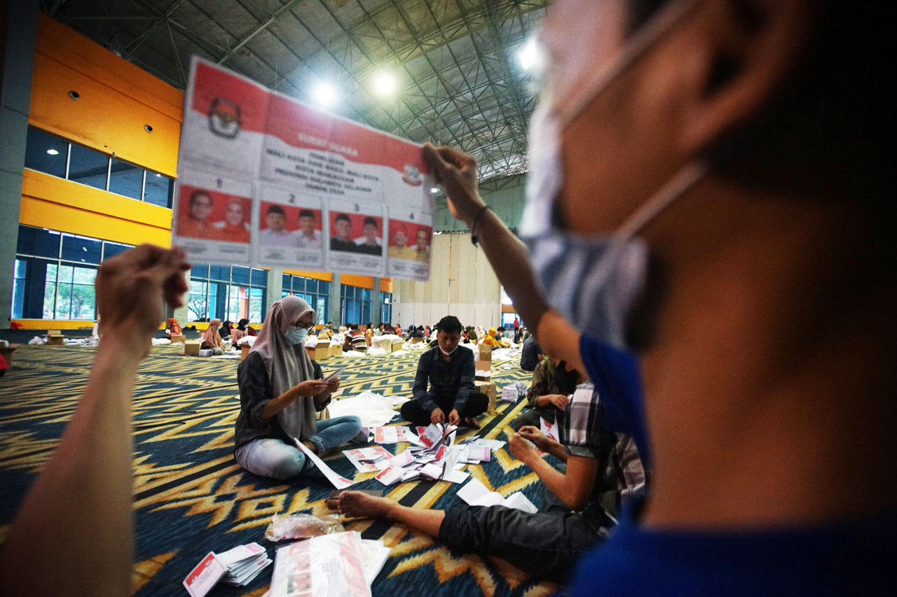 KPU Kota Makassar Mulai...