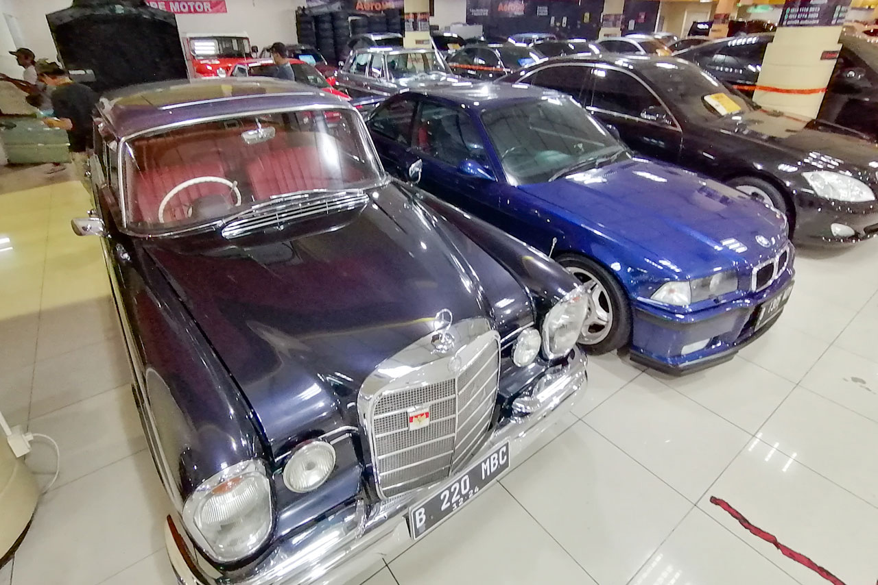 Penjualan Mobil Bekas...