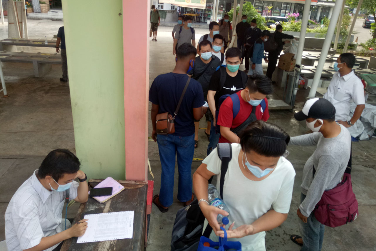 PSBB Transisi Diperpanjang,...