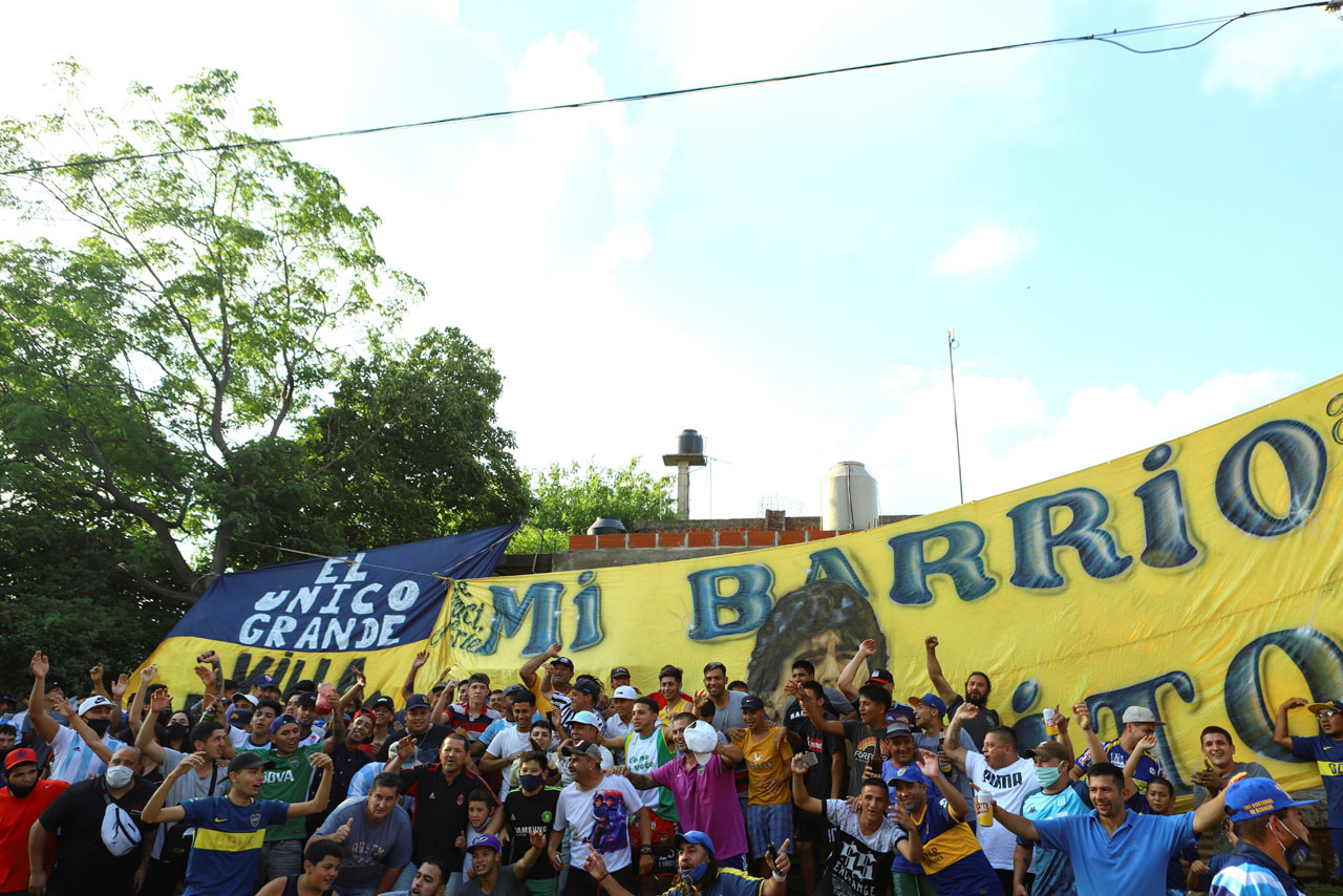 Diego Maradona Meninggal,...