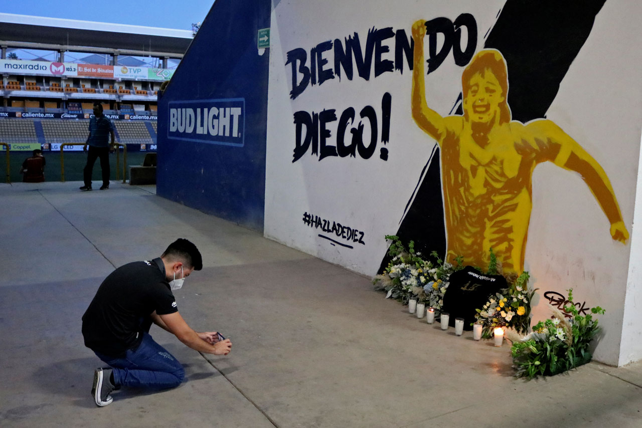 Mural Mendiang Diego...