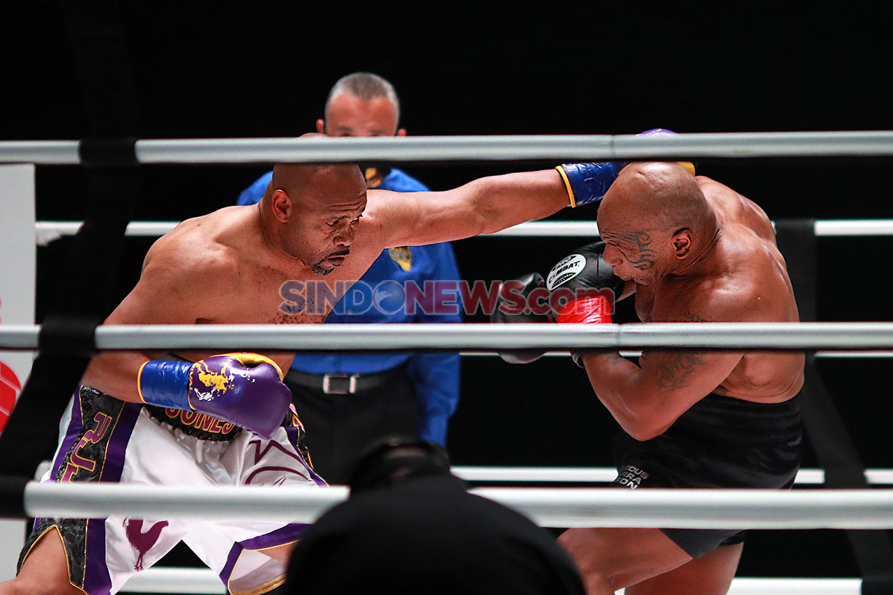 Duel Seru Mike Tyson...