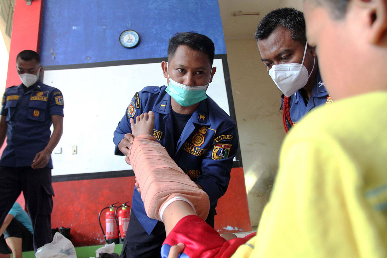 Dengan Pijat Cimande,...