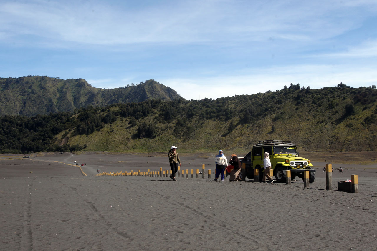 Jalan-Jalan ke Bromo,...