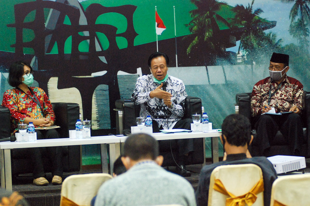 Diskusi Dialektika Demokrasi:...