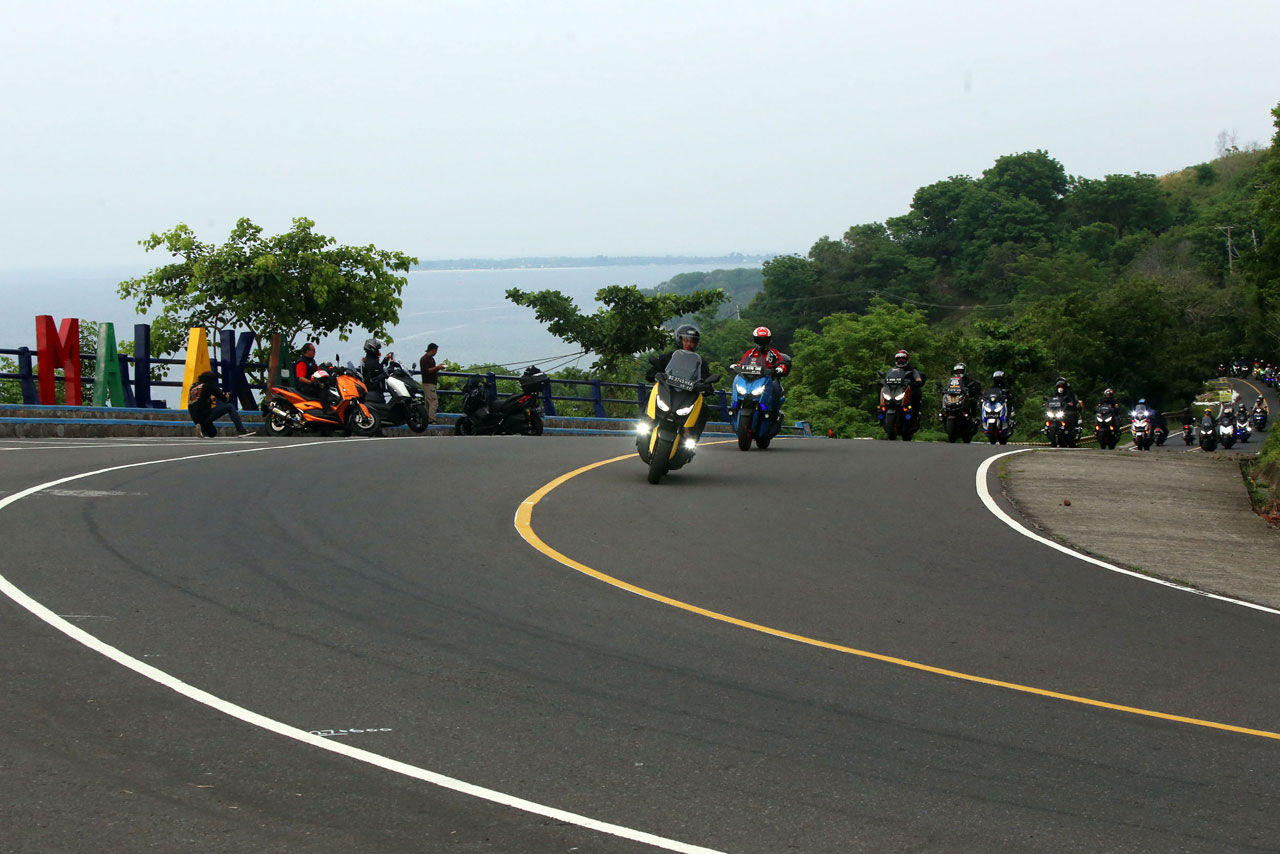 Tiba di Lombok, Mister...