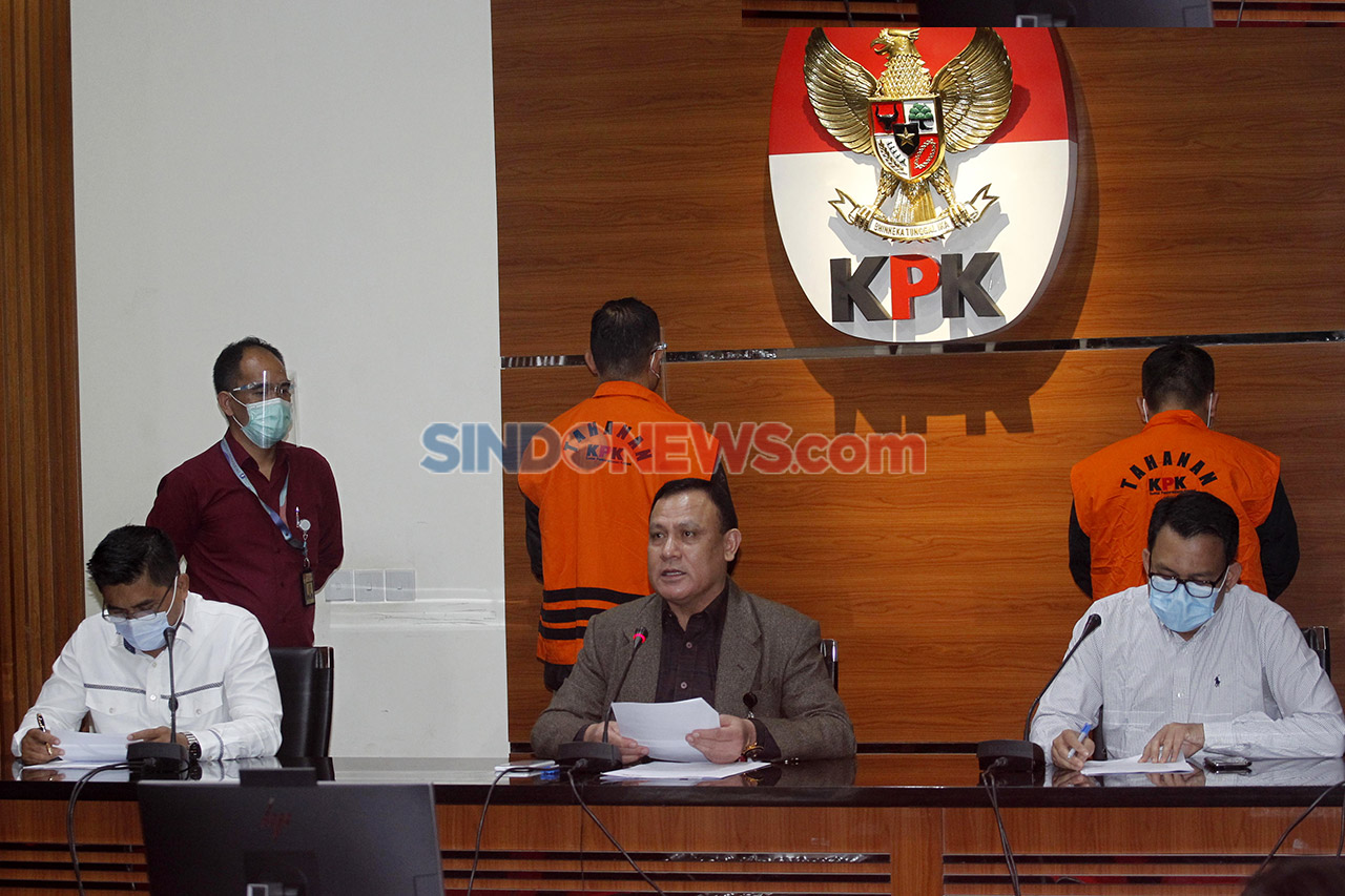 Menteri Sosial Juliari...
