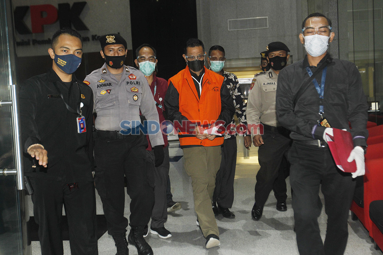 KPK Tahan Mensos Juliari...