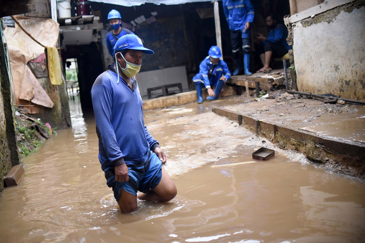 Banjir Rendam Permukiman...