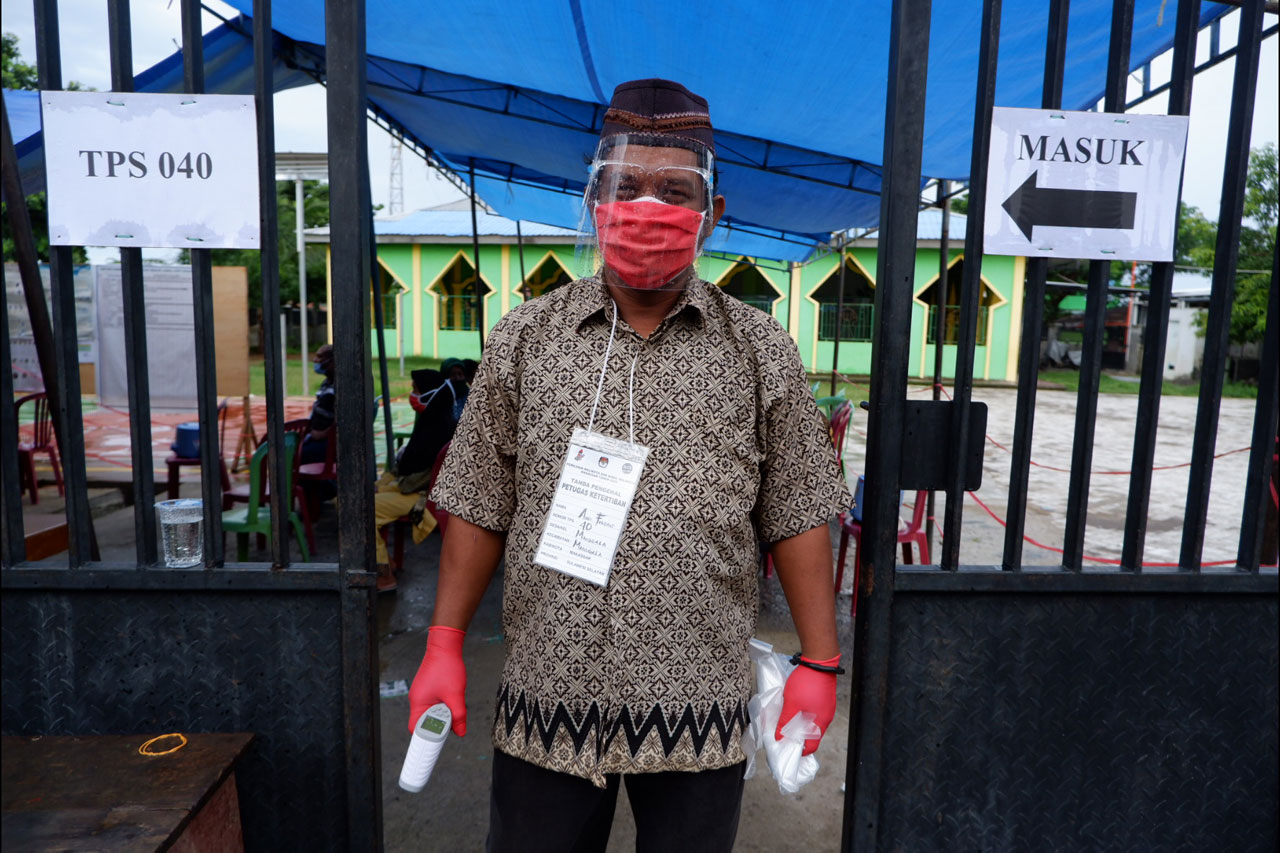 Pencoblosan di TPS 040...