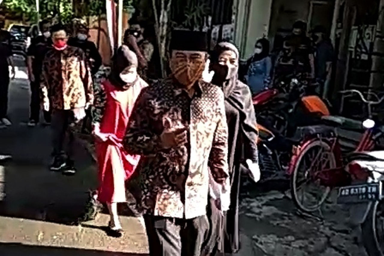 Melawan Gibran, Bagyo...