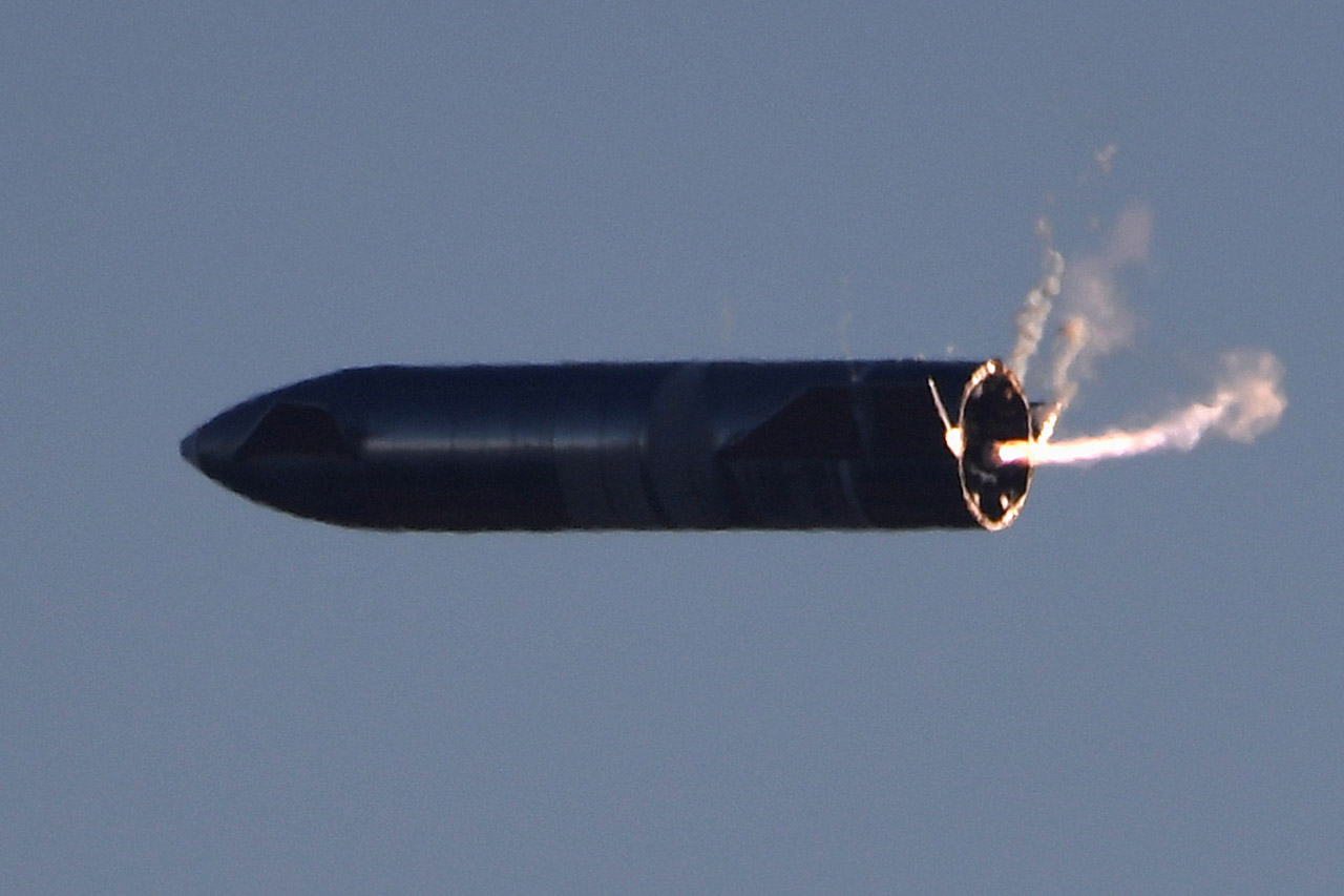 Roket Tak Berawak SpaceX...