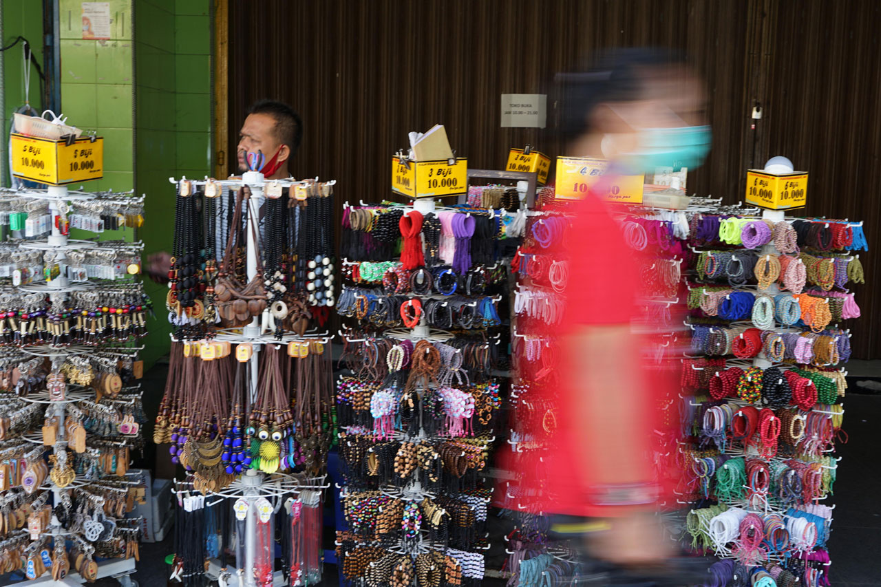 Jalan-Jalan ke Malioboro,...
