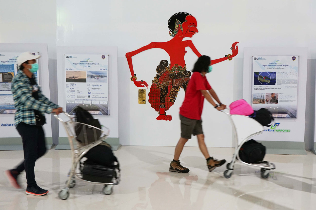 Dihiasi Banyak Karya...