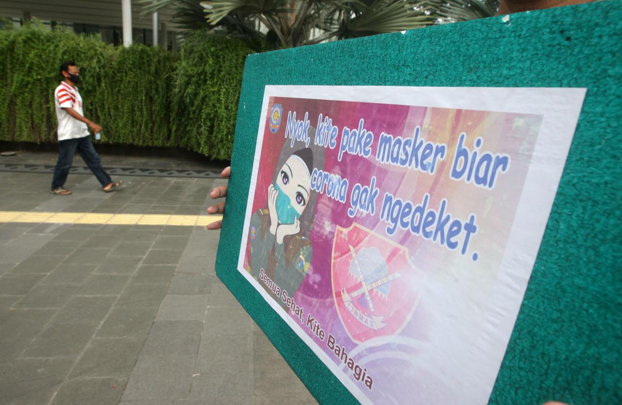 Sat Pol PP Gelar Sosialisasi...