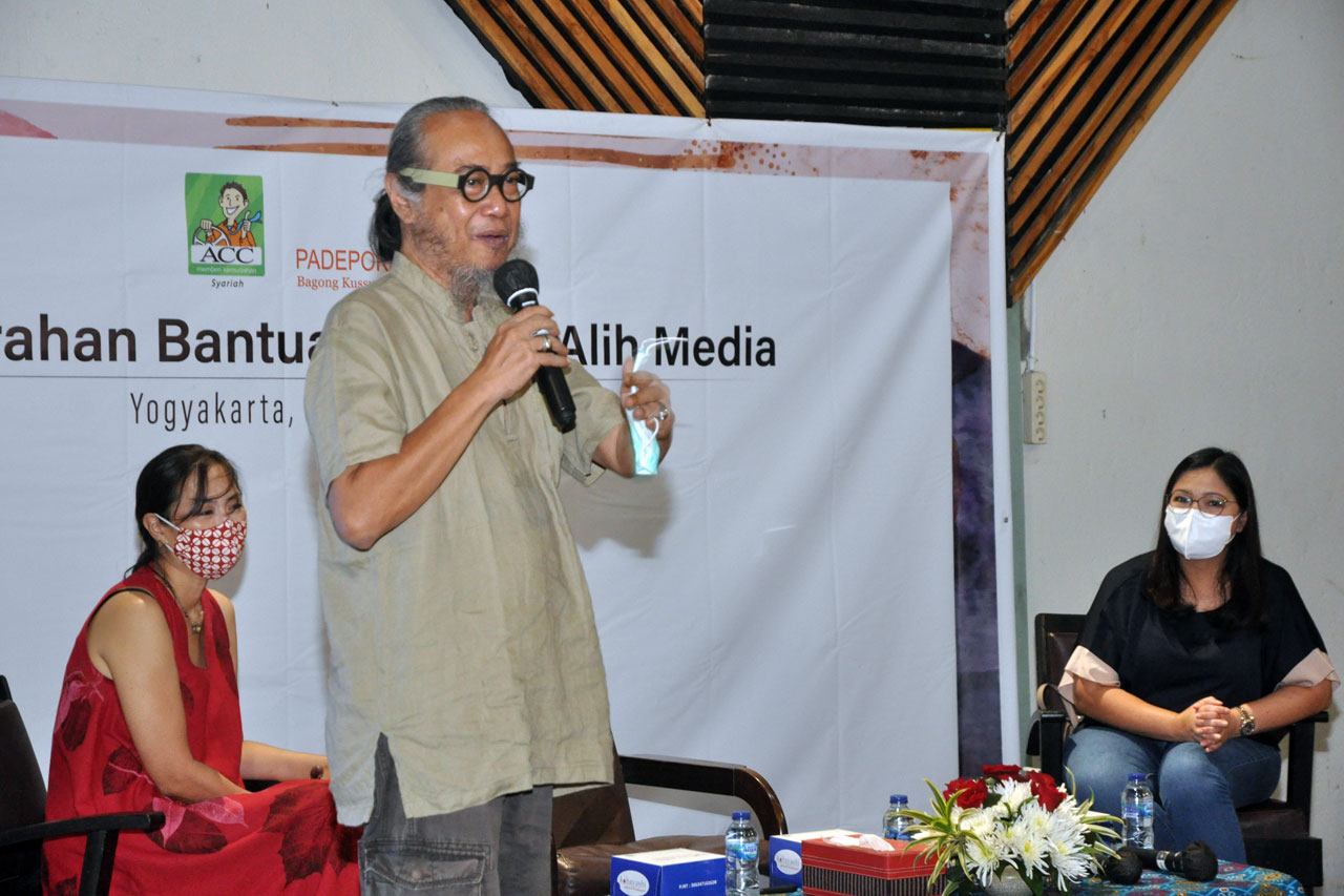 ACC Salurkan Bantuan...