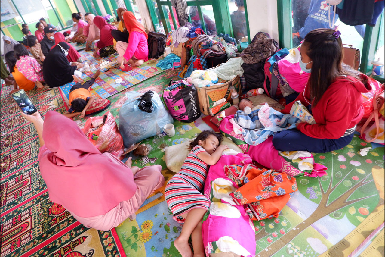 Pengungsi Banjir Makassar...
