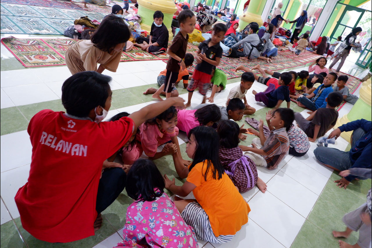 Pengungsi Banjir Makassar...