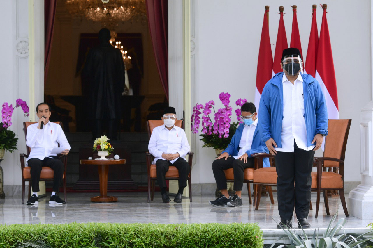 Presiden Jokowi Reshuffle...