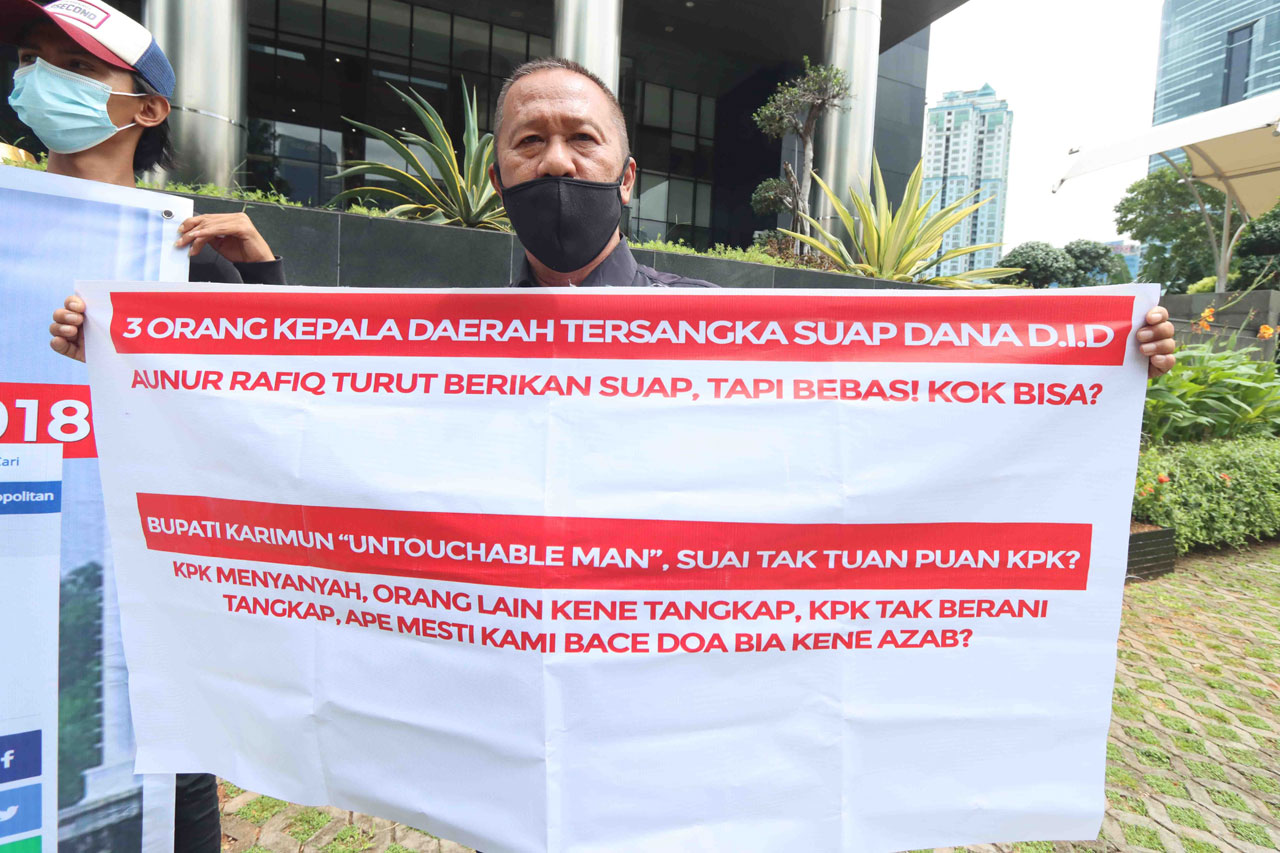 Masyarakat Karimun Anti...