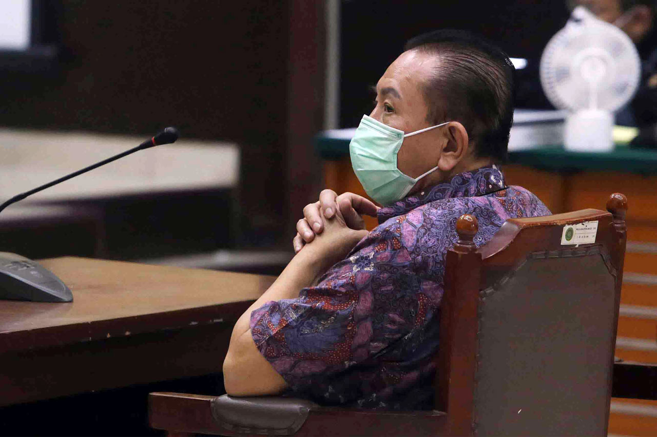 Terbukti Menggunakan...