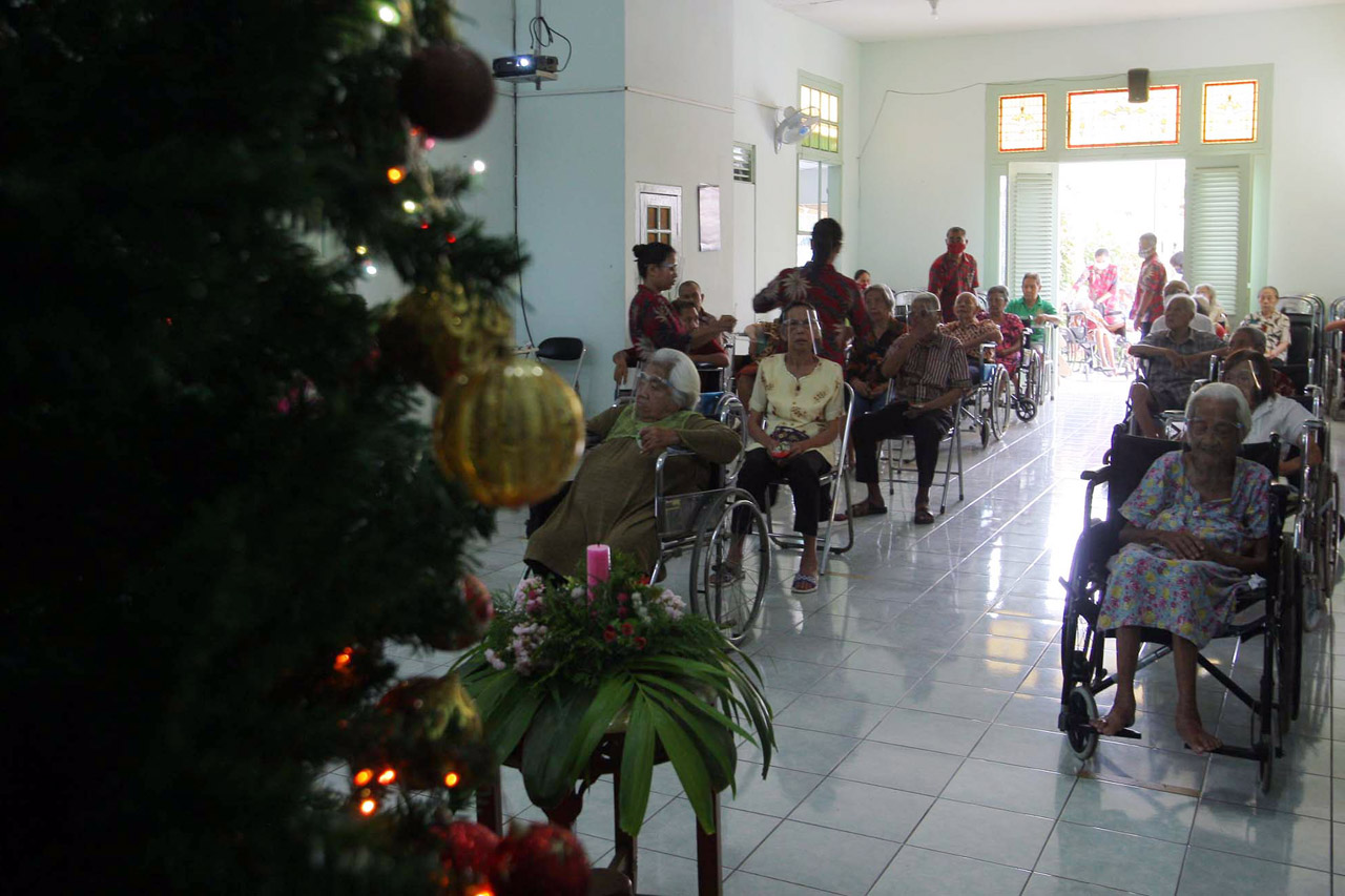 Lansia Panti Wreda Semarang...