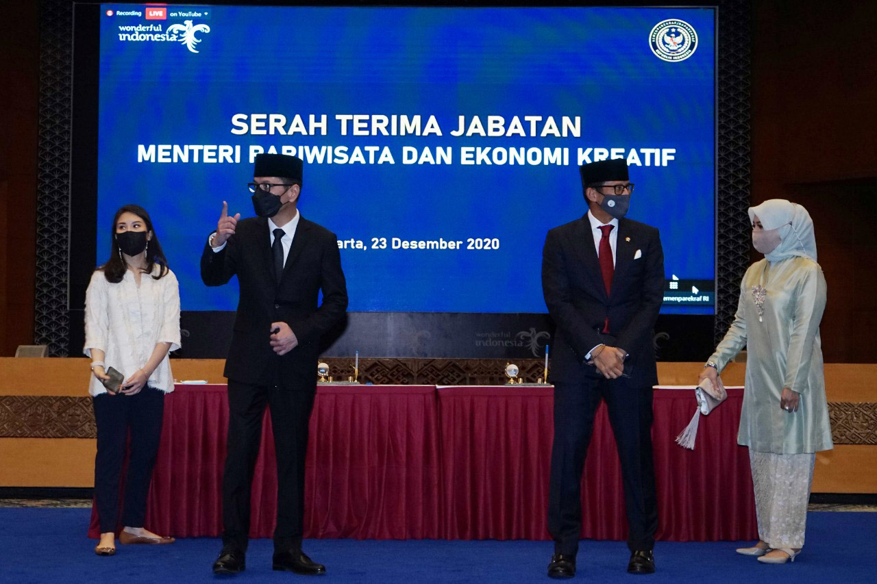 Sertijab Menparekraf,...