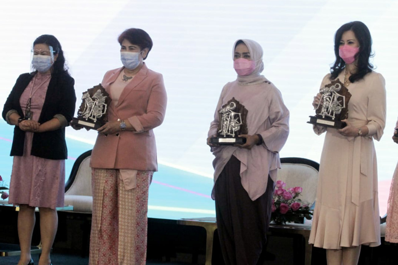 Kementerian BUMN Perkenalkan...