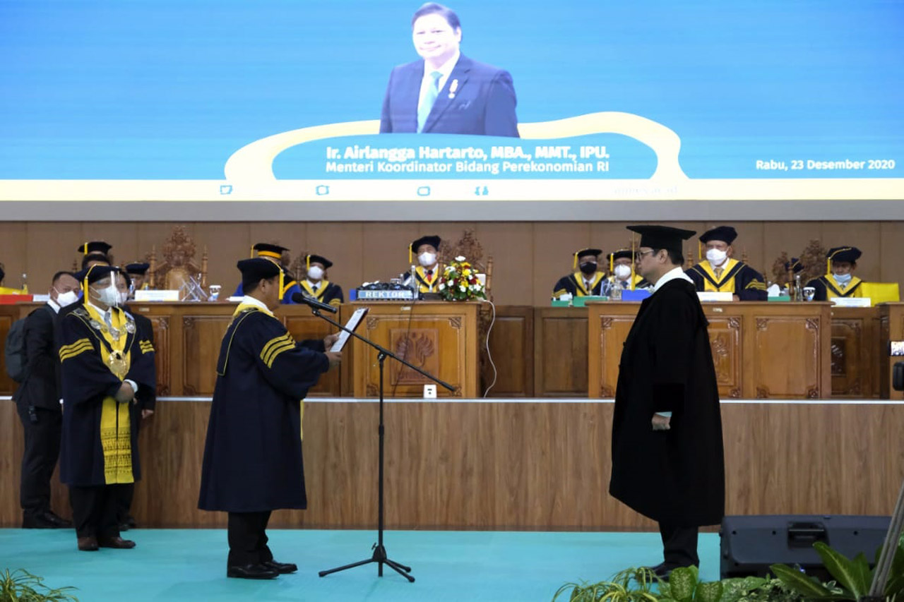 Menko Perekonomian Airlangga...
