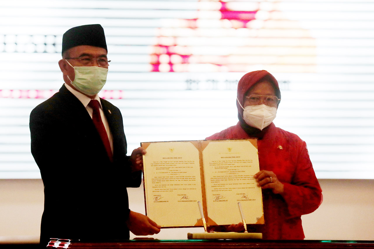 Gantikan Juliari P Batubara,...