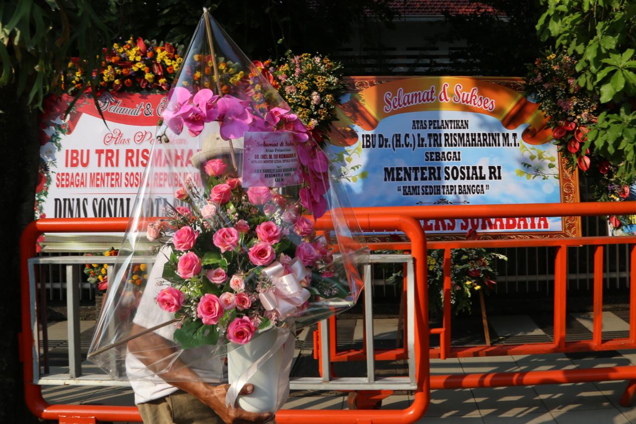 Tri Rismaharini Jadi...