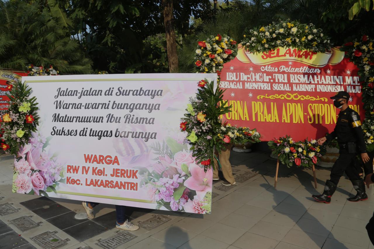 Tri Rismaharini Jadi...