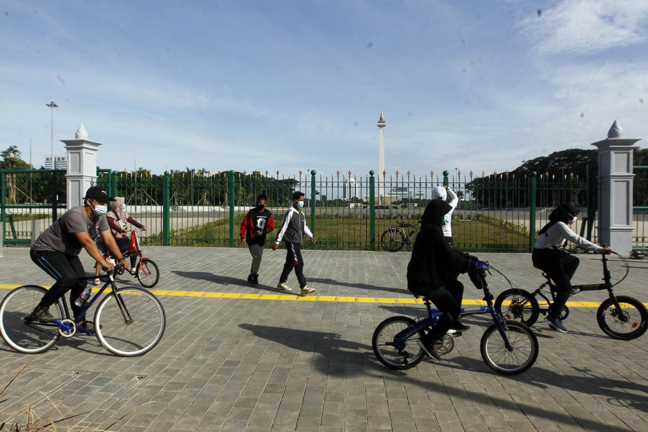 Monas Masih Ditutup...