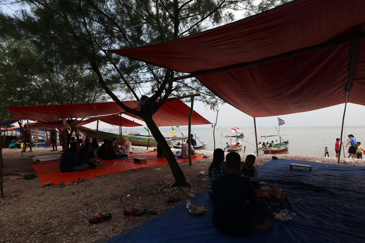 Perahu Tradisional Jadi...