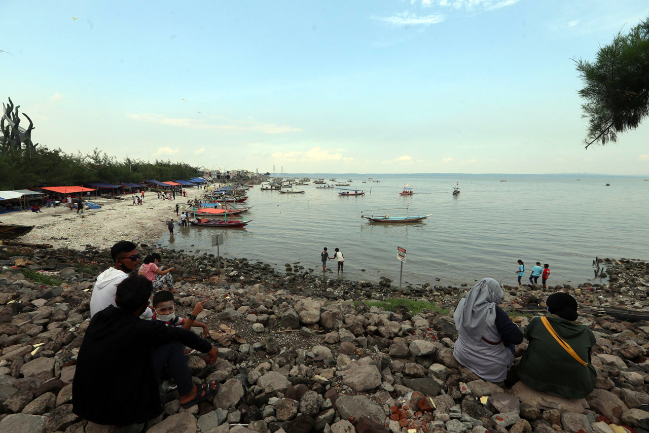 Perahu Tradisional Jadi...