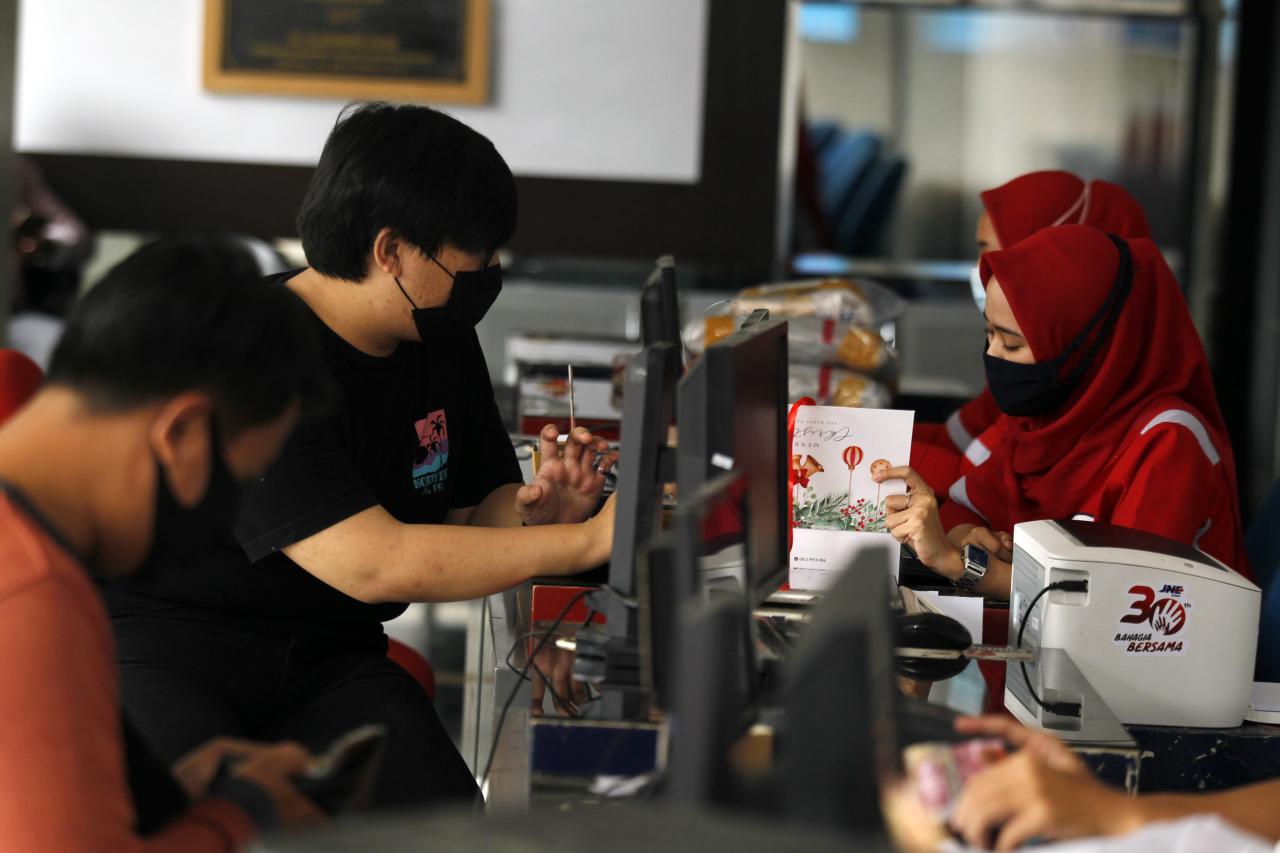 Penuhi Kebutuhan Pelanggan,...