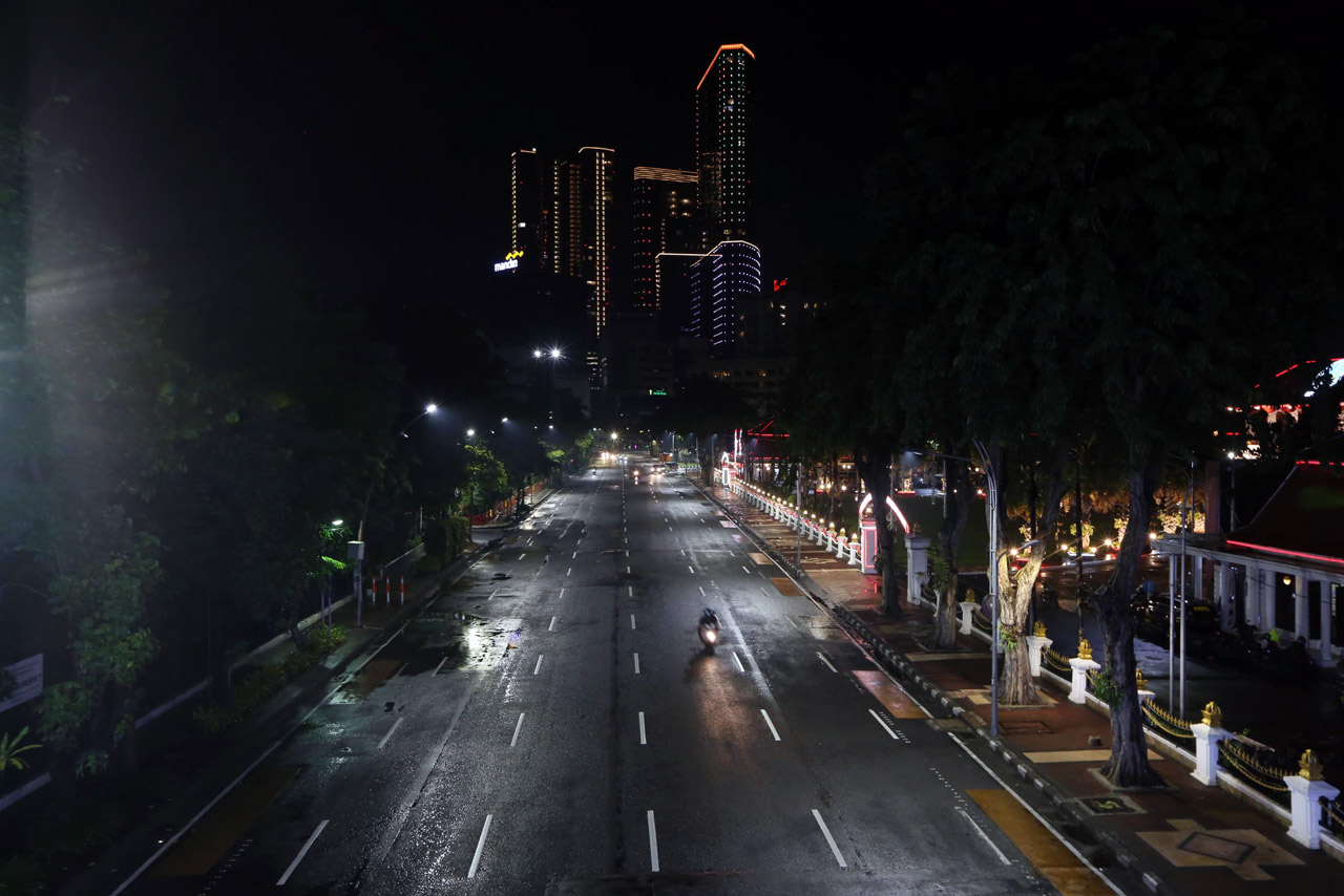 Kota Surabaya Lengang...