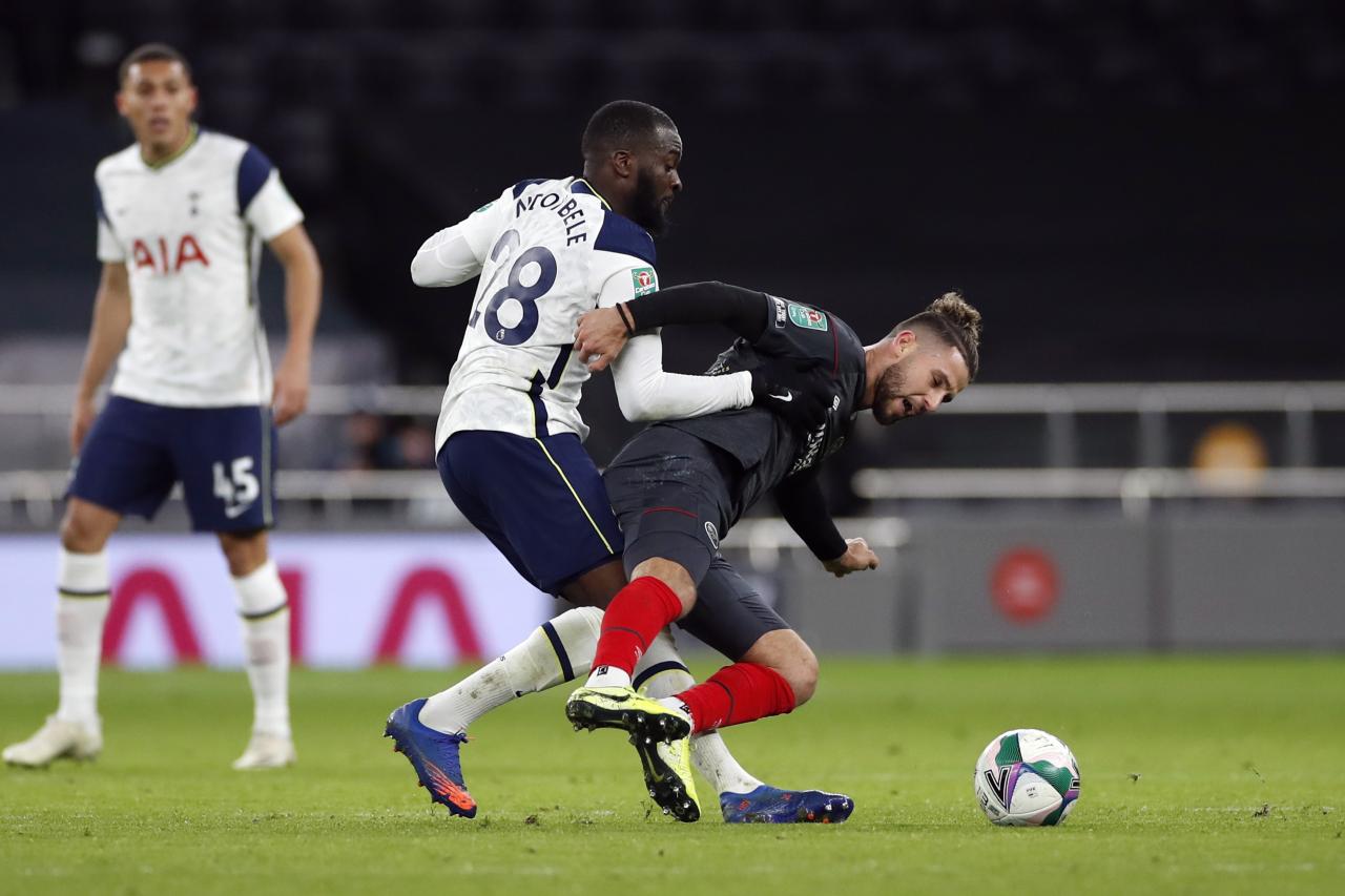 Tottenham Raih Tiket...
