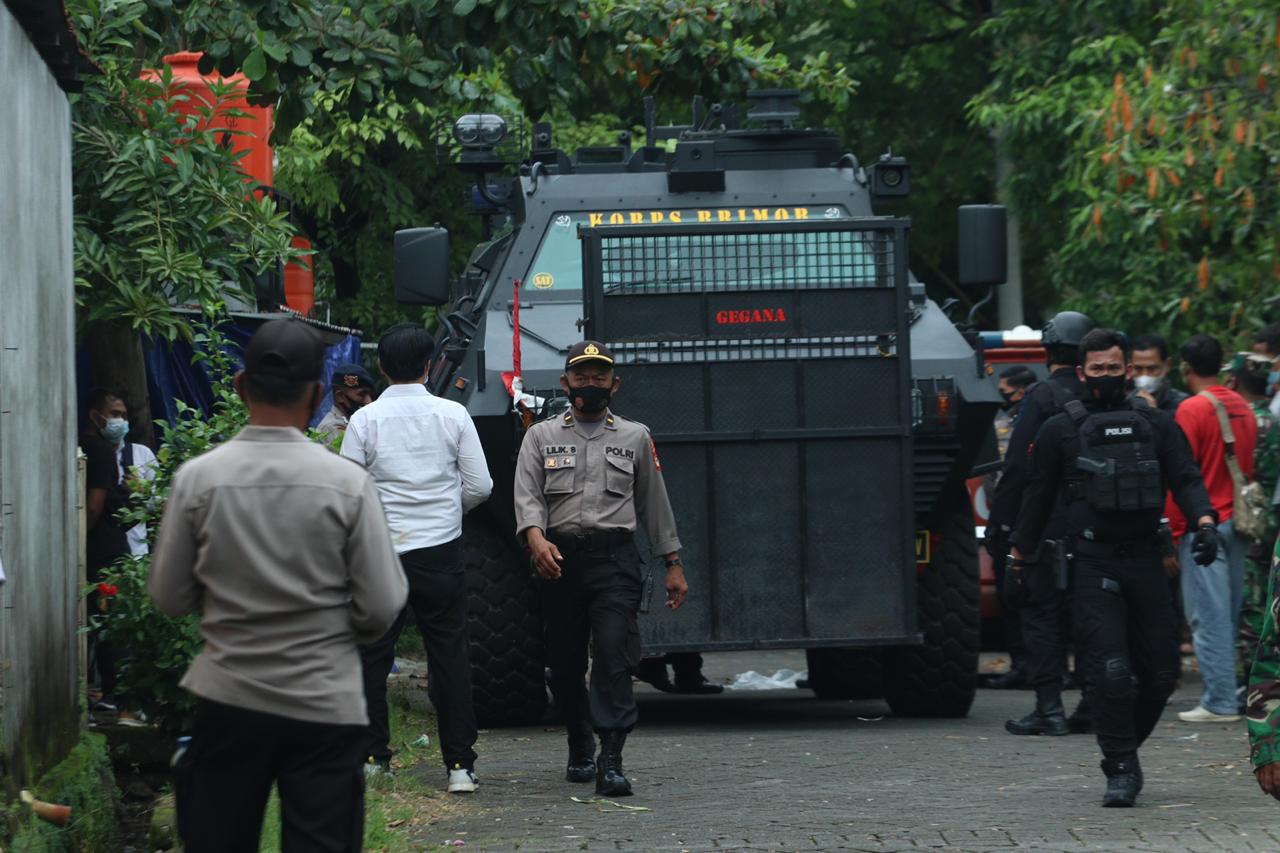 Melawan Saat Ditangkap,...